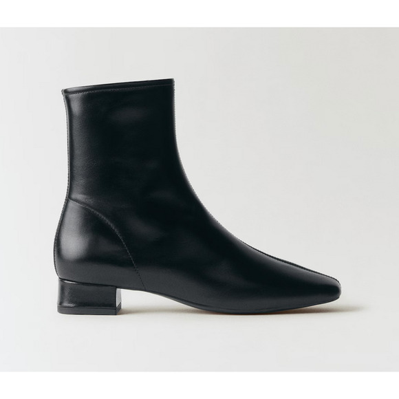 NEW MANGO MNG BLACK LEATHER HEELED BOOTIES BOOTS SZ 37 US 6.5 - Picture 2 of 10